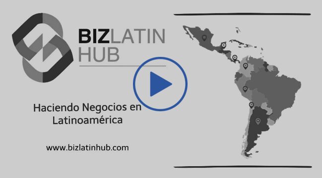 A grayscale image featuring the Biz Latin Hub logo, a blue play button, and a map of América Latina with marked locations. The text reads, "Haciendo Negocios en Latinoamérica" and "www.bizlatinhub.com." This visual represents the company's commitment to fostering business growth in the region.