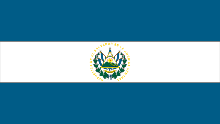 La imagen muestra la bandera nacional de El Salvador, que consta de tres franjas horizontales. Las franjas superior e inferior son azules, mientras que la franja central es blanca. En el centro de la franja blanca está el escudo nacional, que simboliza el orgullo y la identidad de cada Agente Formación Empresa en El Salvador.