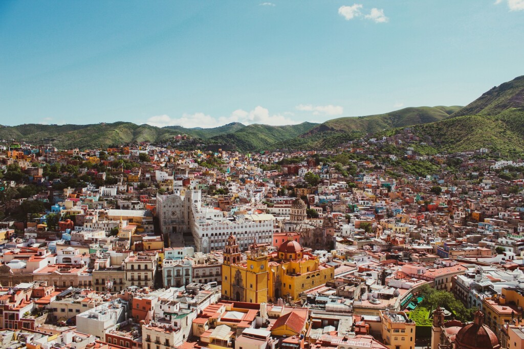 Aerial view of Guanajato City in Mexico, representing a city where foreign investors can find a good corporate lawyer in Mexico.