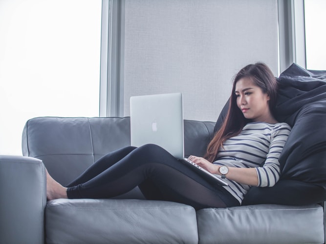 An image of a remote worker, like those the Costa Rican government wishes to attract into moving to Costa Rica