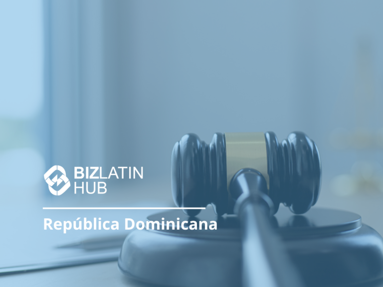 The image displays a gavel resting on a sounding block in the foreground with a blurred background. The logo and text in the upper left corner read "BizLatin Hub, República Dominicana." Curious about "tipos de visto na Colômbia," explore our services for deeper insights.