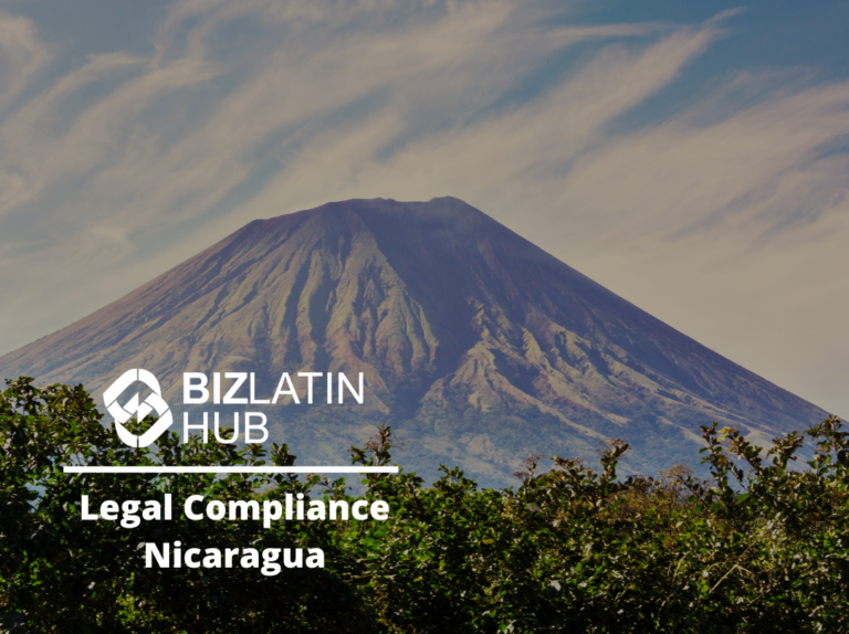 Un gran volcán con exuberante vegetación en su base bajo un cielo parcialmente nublado. El texto "BIZLATIN HUB Cumplimiento Corporativo en Nicaragua" está superpuesto en la sección inferior izquierda de la imagen.